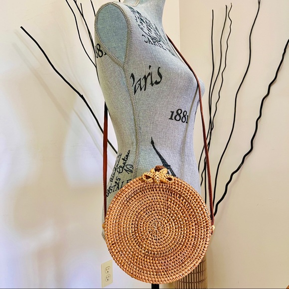 Handwoven Round Rattan Sling/Shoulder Bag - Picture 8 of 10
